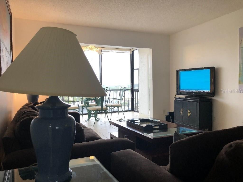 Photo of Listing #W7830024