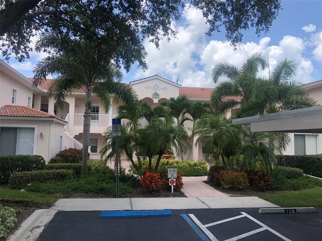 Photo of Listing #W7835822