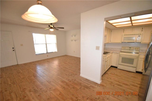 Photo of Listing #T3283918