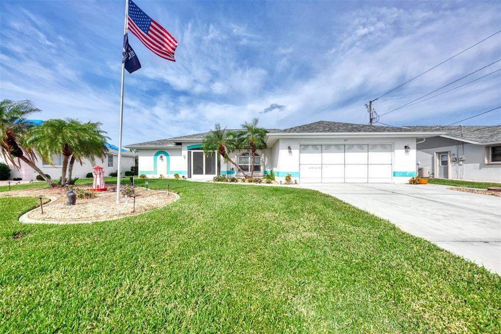 317 Rotonda Circle, ROTONDA WEST Property Listing MLS® N6123941