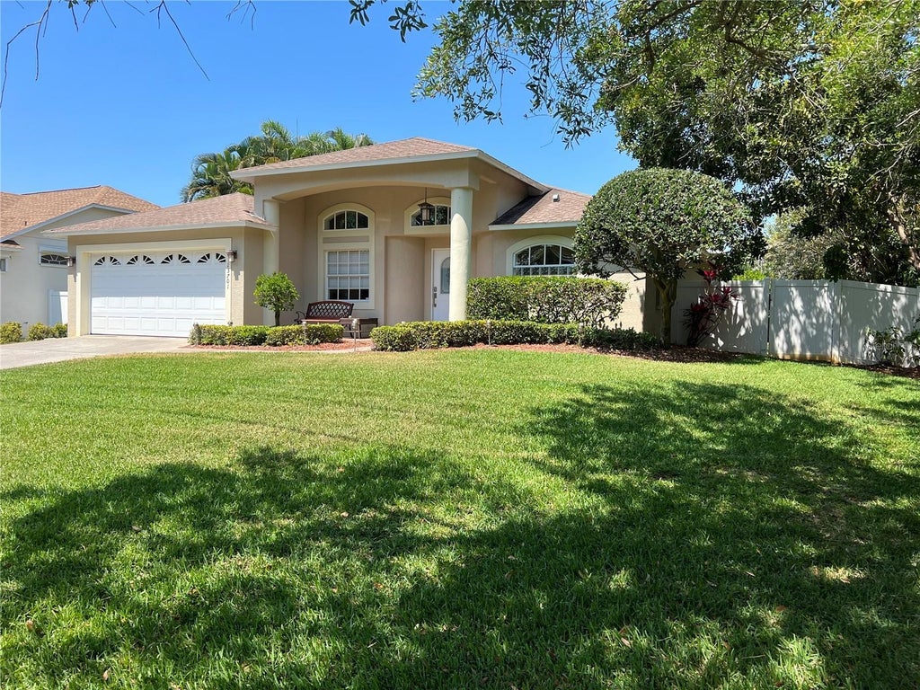 13701 74th Ave, SEMINOLE Property Listing MLS® U8196000
