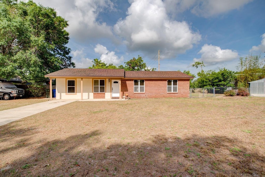 1606 Foxfire Drive, OCOEE Property Listing MLS® V4929441