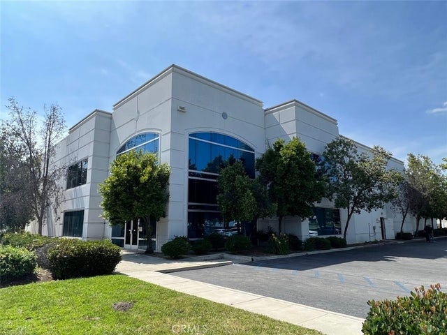 6400 Laurel Canyon Blvd, North Hollywood, CA 91606 - Laurel Executive Plaza