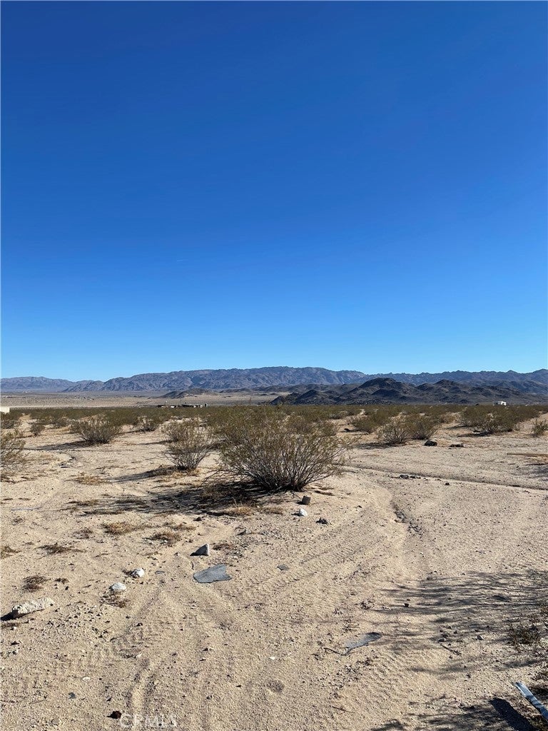 1920 Magical Avenue, Joshua Tree CA | Joshua Tree Cabin Homes For Sale