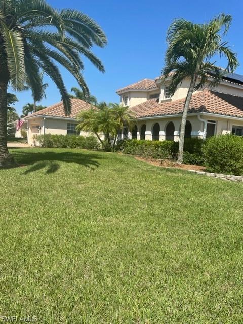 SW Florida Real Estate - View SW FL MLS #222026254 at 11908 King James Ct in CAPE ROYAL in CAPE CORAL, FL - 33991