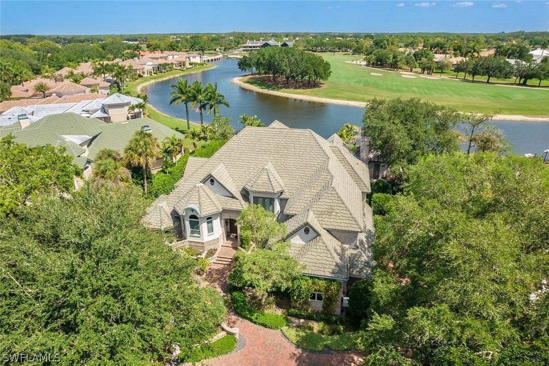 FIDDLESTICKS COUNTRY CLUB Real Estate - View SW FL MLS #222031545 at 15761 Grey Friars Ct in ENCLAVE AT FIDDLESTICKS in FORT MYERS, FL - 33912