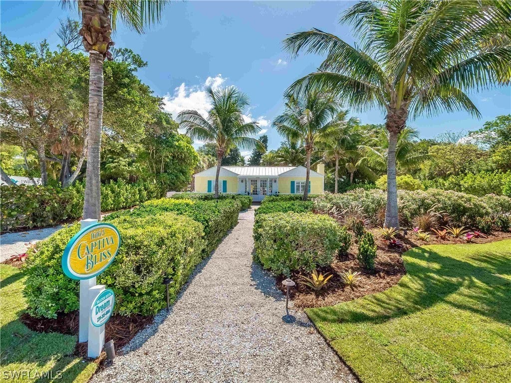 SW Florida Real Estate - View SW FL MLS #222042860 at 16163 Captiva Dr in FROWES SUBD in CAPTIVA, FL - 33924