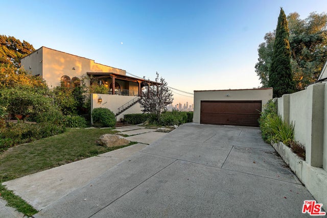 Photo of Listing #22211061