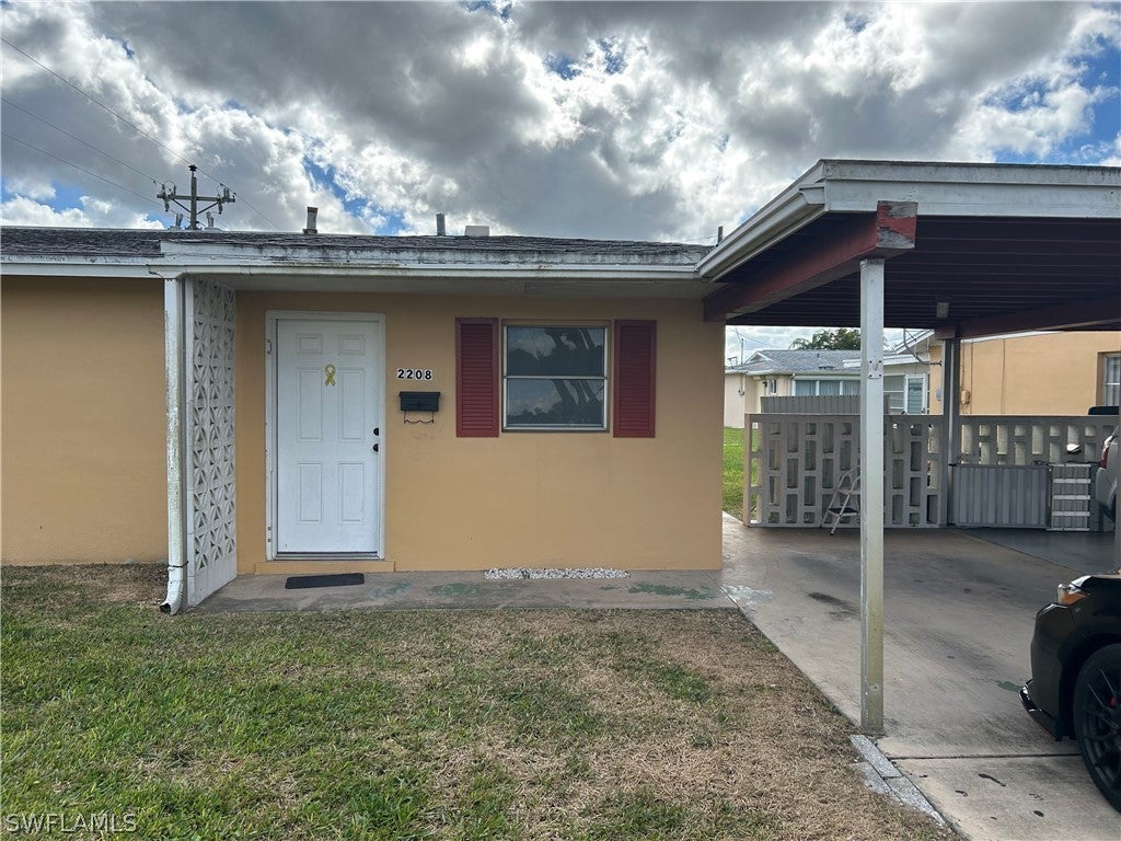 SW Florida Home for Sale - View SW FL MLS Listing #223002365 at 2208 Orchid Rd in LEHIGH ACRES, FL - 33936