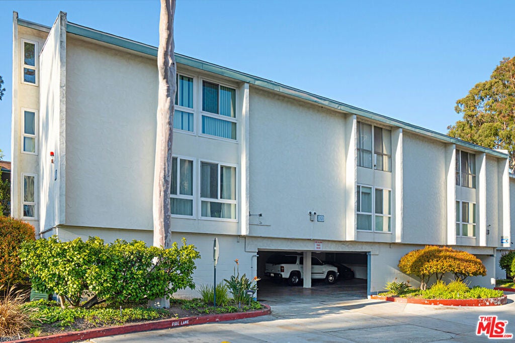 822 Camino Real 202