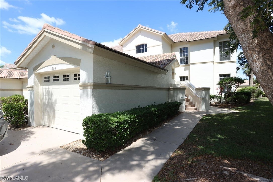 FORT MYERS Real Estate - View SW FL MLS #223023412 at 9100 Bayberry Bend 204 in WEDGEWOOD at LEXINGTON COUNTRY CLUB 