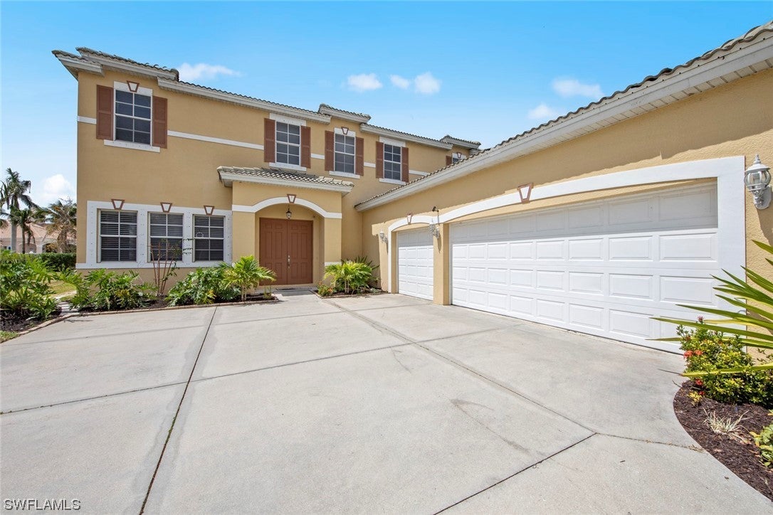 SW Florida Home for Sale - View SW FL MLS Listing #223025848 at 3010 Lake Manatee Ct in CAPE CORAL, FL - 33909