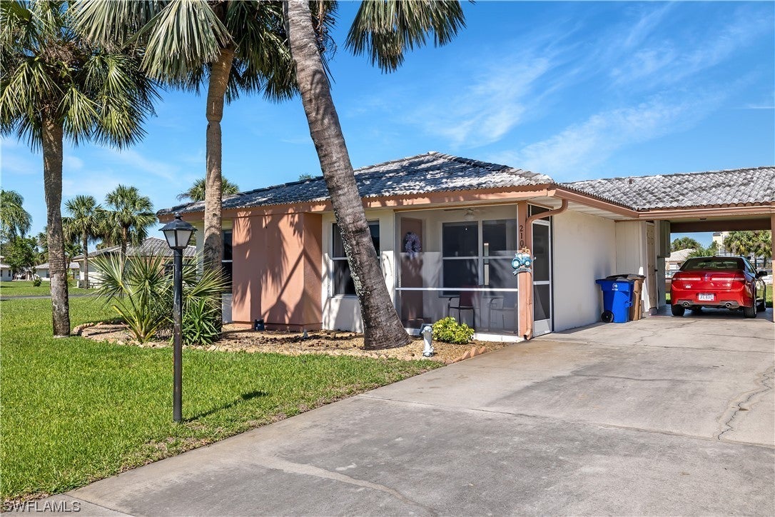 LEHIGH ACRES Home for Sale - View SW FL MLS #223032477 in PARKWOOD VILLAS