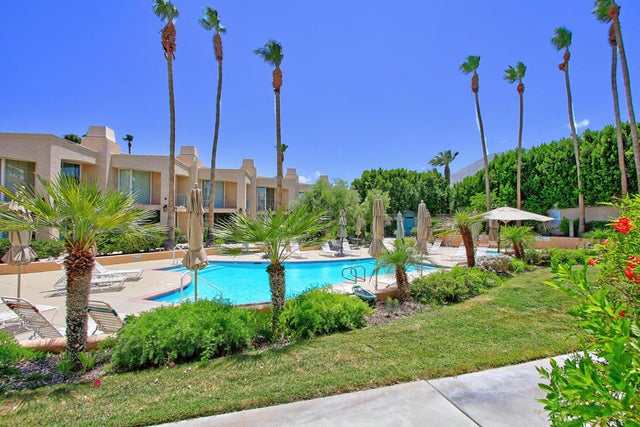 Desert Sun Resort Condos For Sale | Palm Springs Condos