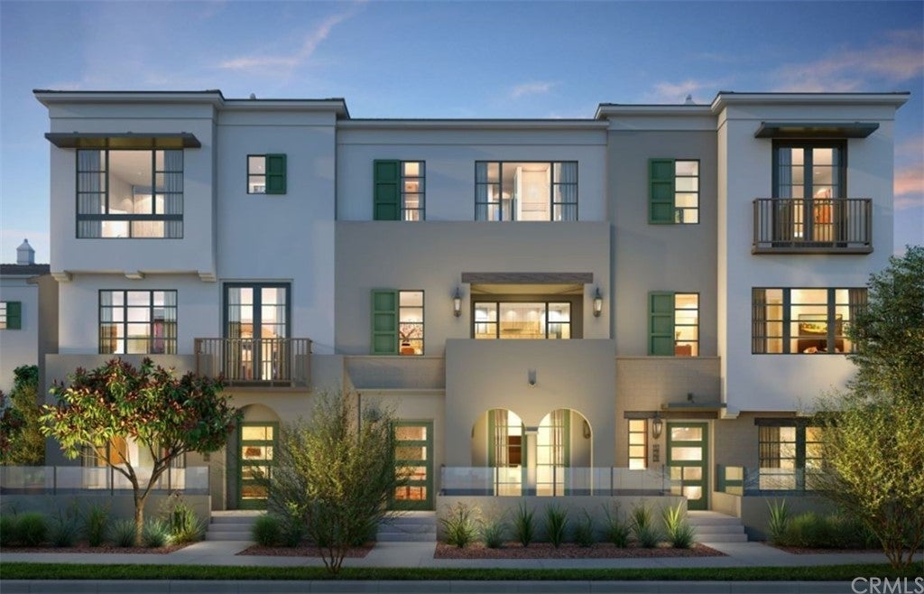 Photo of 103 E Knox Drive