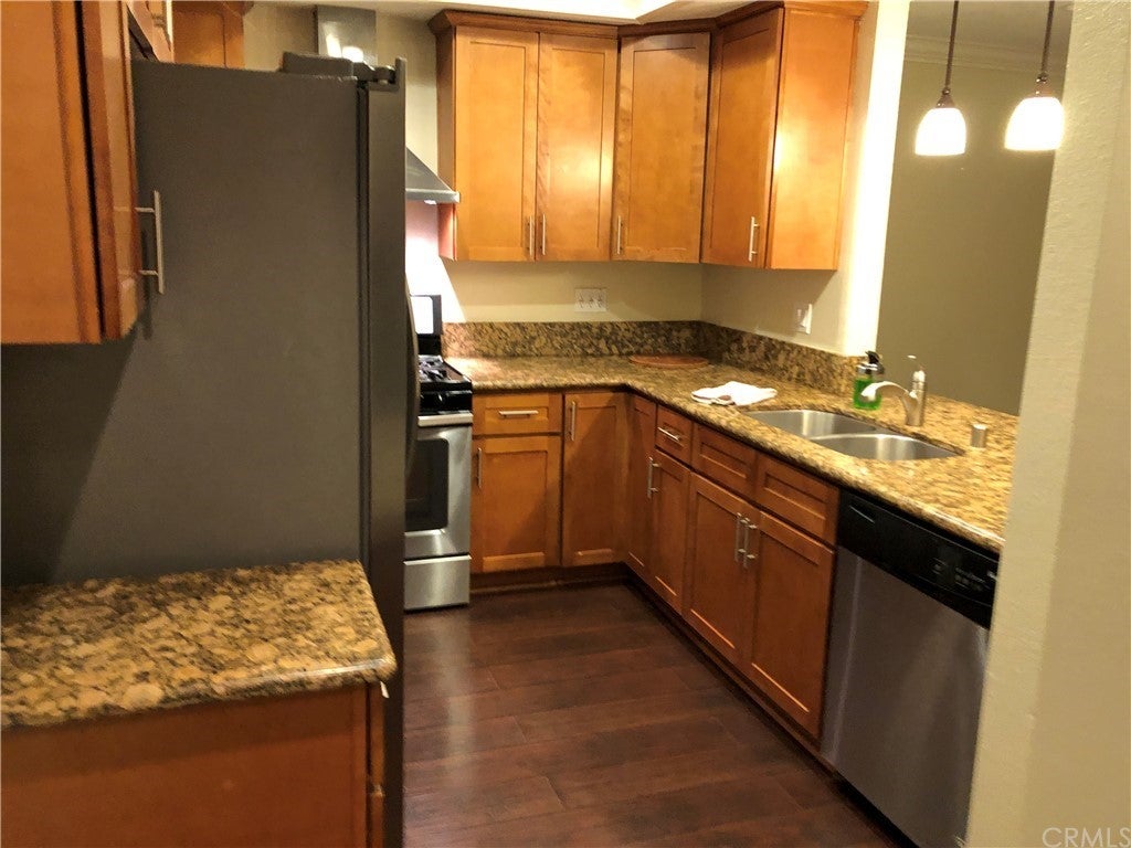 Photo of Listing #OC21201076