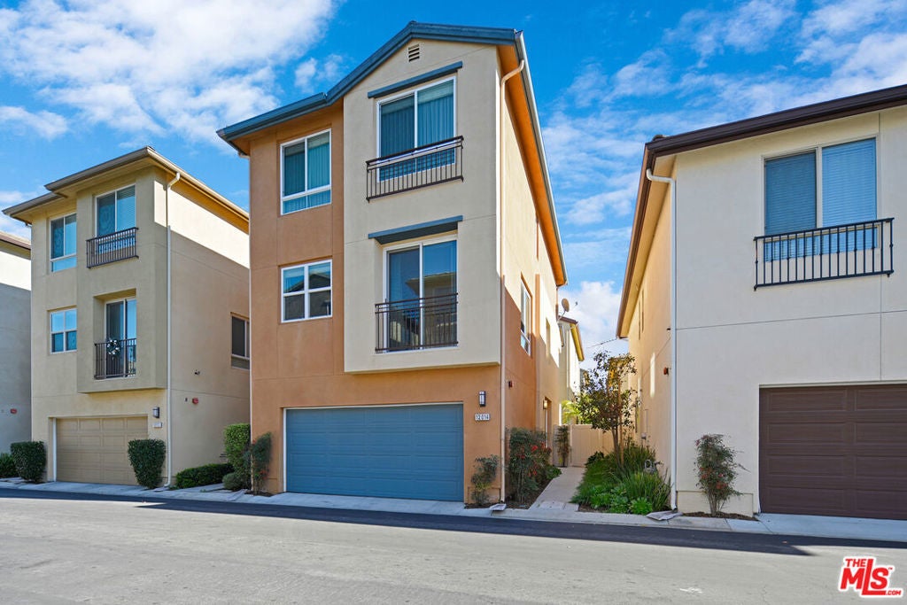12014 Fairmont Court