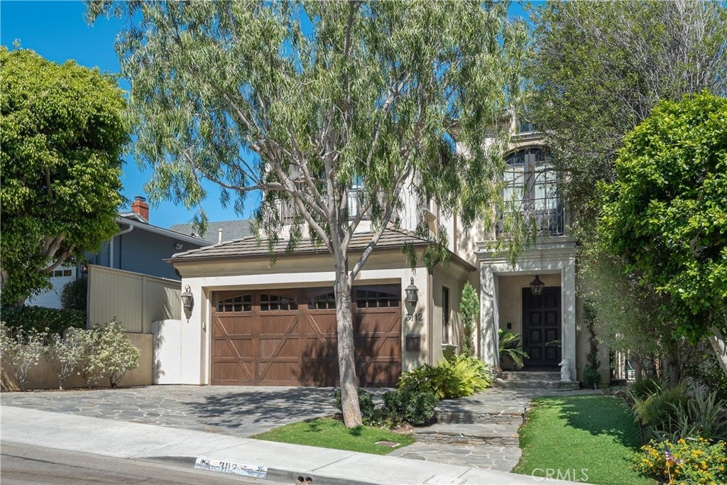 3112 Maple Avenue