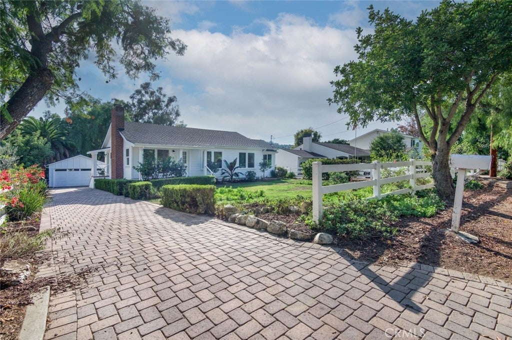 8 Sorrel Lane
