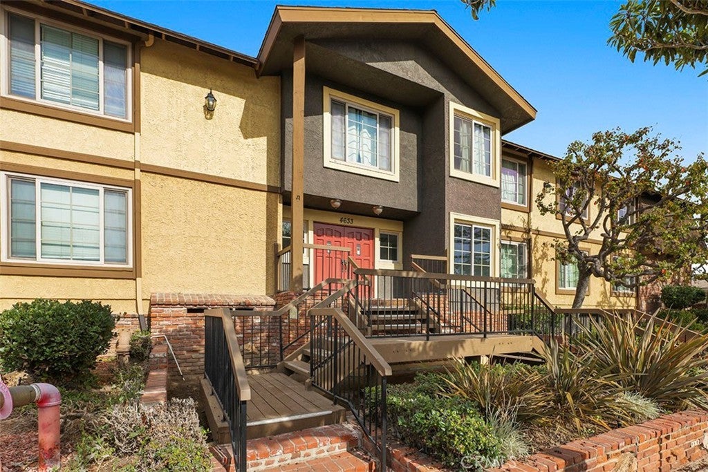 4633 Marine Avenue 236