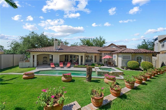 Lakeway Real Estate Listing