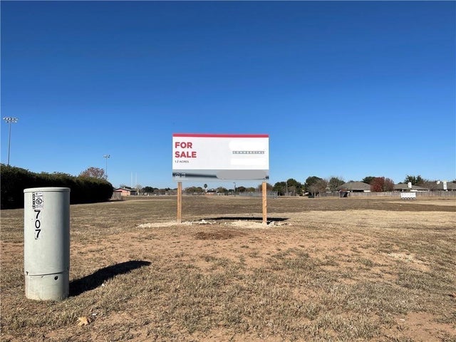 Bastrop Real Estate Listing