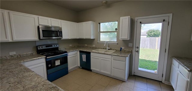 Manor Real Estate Listing