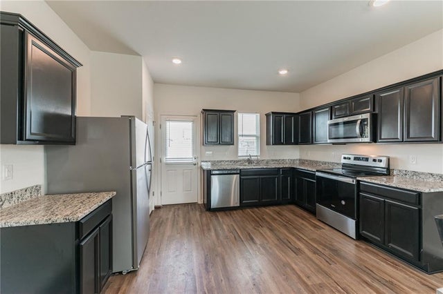 Manor Real Estate Listing