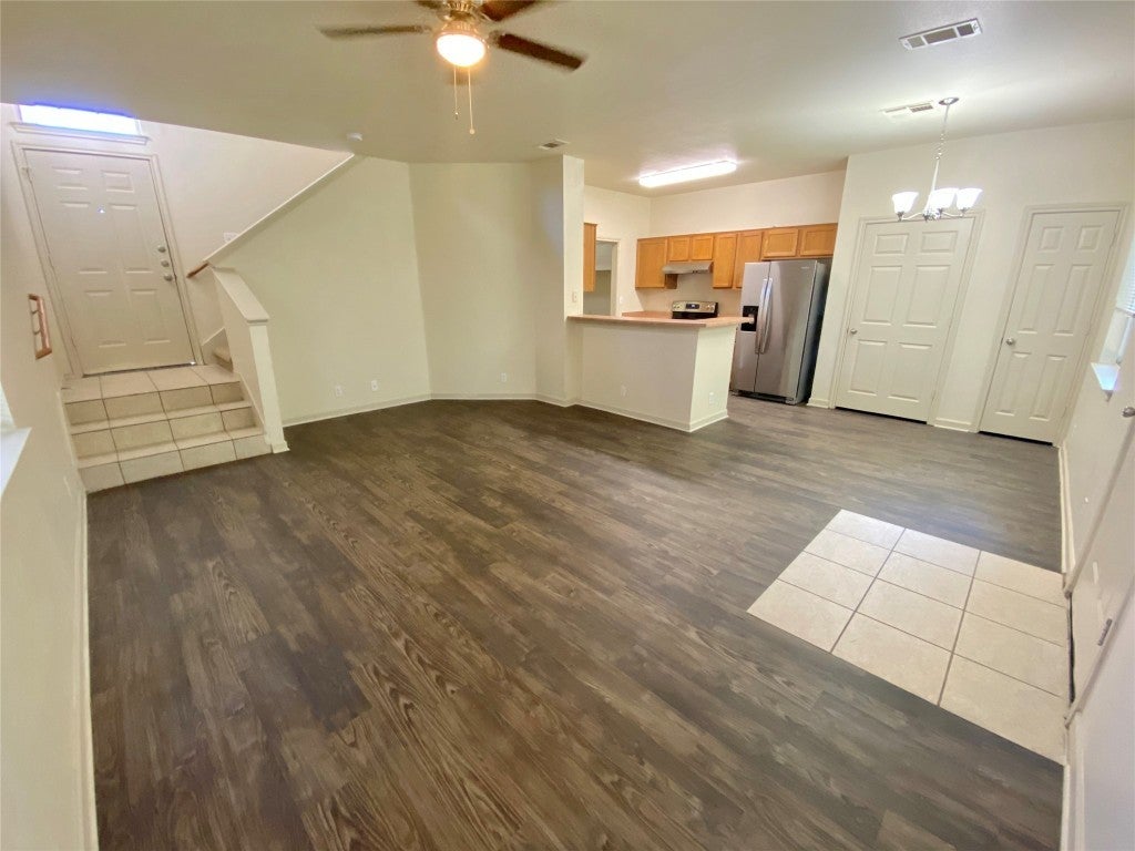 Photo of Listing #7886951