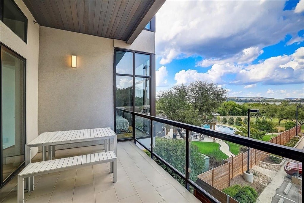 Lake Travis Waterfront Condos & Townhomes For Sale