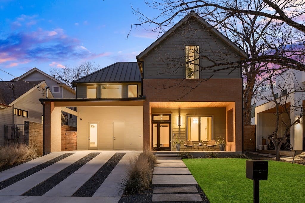Photo of Listing #1138121