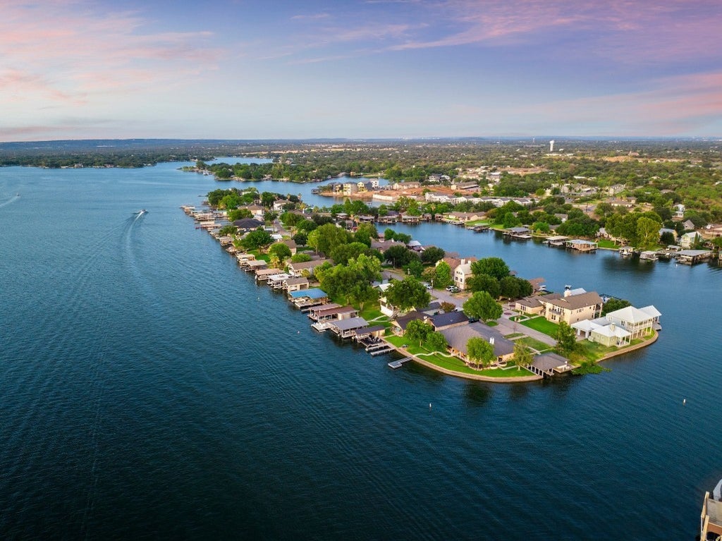 Granite Shoals Waterfront Homes For Sale on Lake LBJ