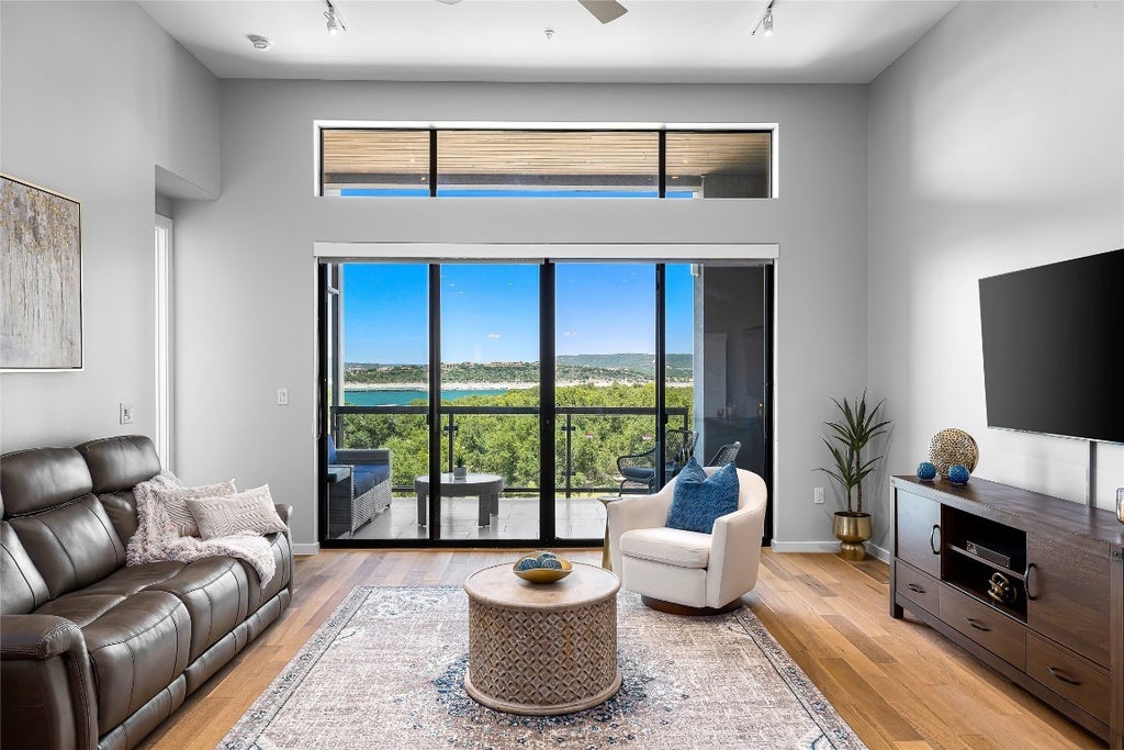 Lake Travis Waterfront Condos & Townhomes For Sale