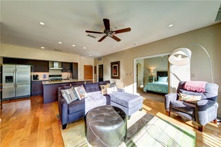 Photo of Listing #6386983