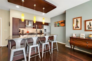 Photo of Listing #9563684