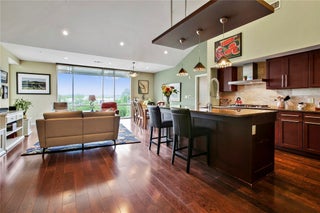 Photo of Listing #3377164