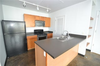 Photo of Listing #6452136