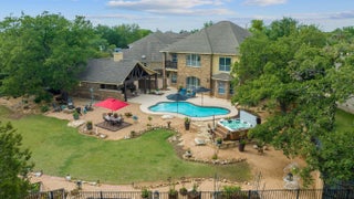 Photo of Listing #9233885