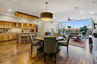 Photo of Listing #1301145