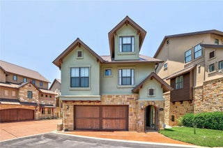 Photo of Listing #8890142