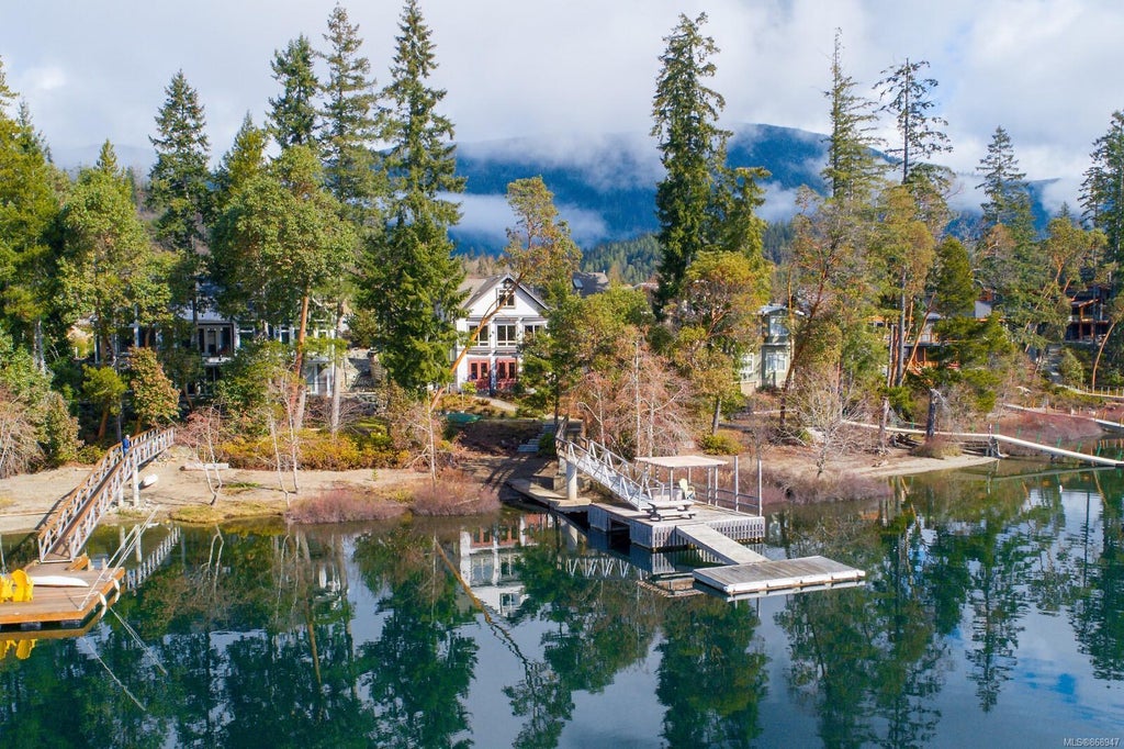 7308 Lakefront Dr, Lake Cowichan Home For Sale 2350000